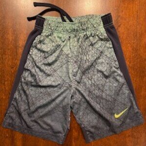 Nike Dri-Fit Boys Shorts Size Small